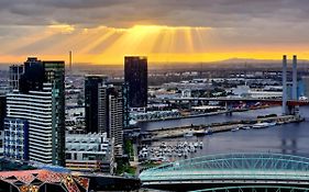 Water Views Melbourne Cbd - Wifi - Netflix